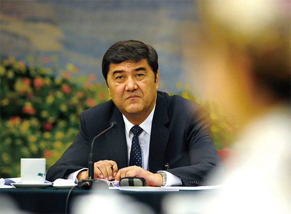 中共國家能源局長努爾．白克力9月21日落馬。圖為2013年白克力參加中共兩會。（AFP）
