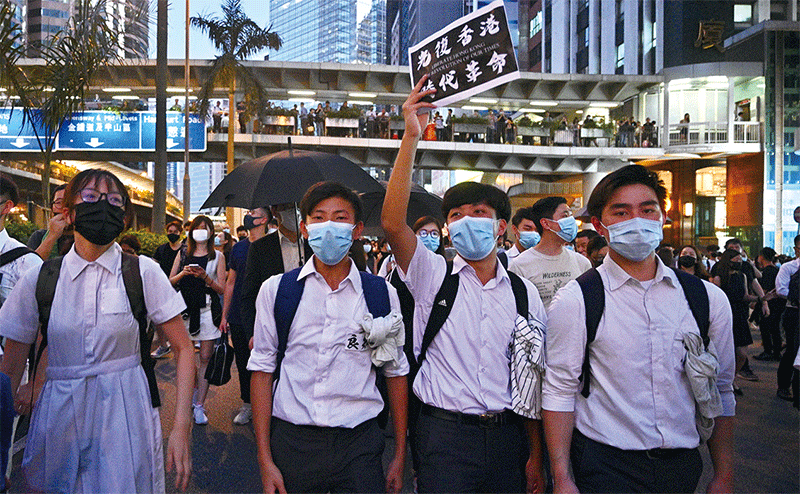 >香港近九成高中生不信任港府