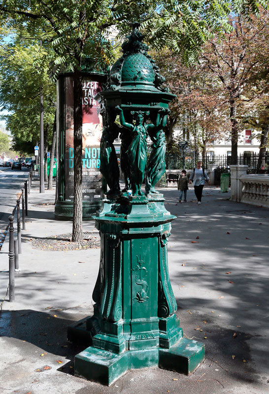 巴黎街頭的仙女泉——華萊士飲泉