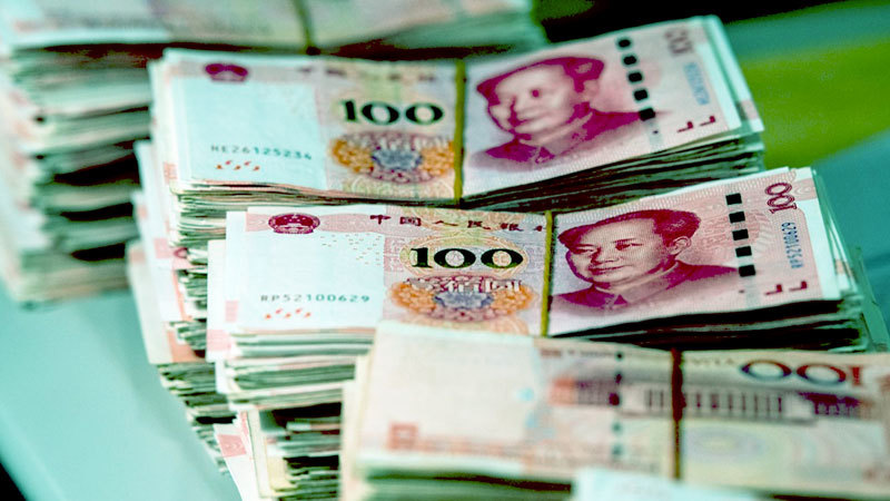 >中國外匯儲備驟降 改盧布人民幣買俄能源