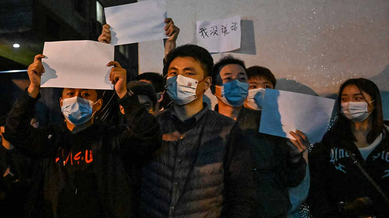 上海民眾再聚烏中路 啟動馬拉松式抗爭