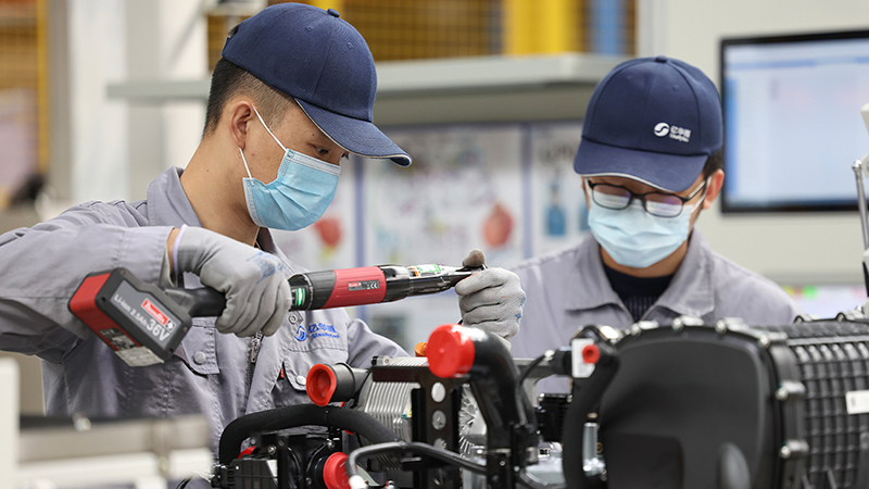疫情席捲中國 工廠缺工 調查：經濟或衰退