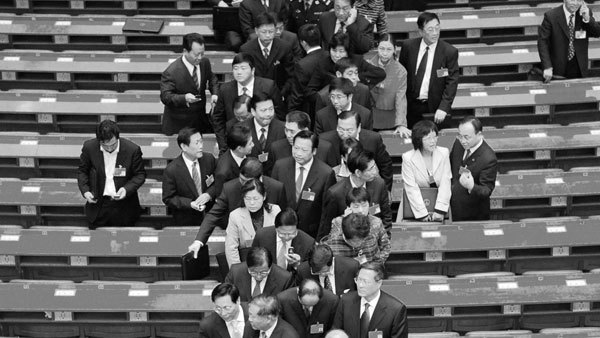 中共稱嚴打鄉村貪腐 半年內農官密集落馬