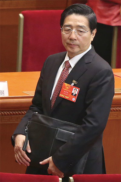 >曾慶紅外甥被三路圍剿 政法委書記花落誰家