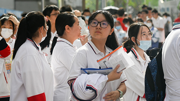 中國教育圈醜聞頻發 分析：黨領導的惡果