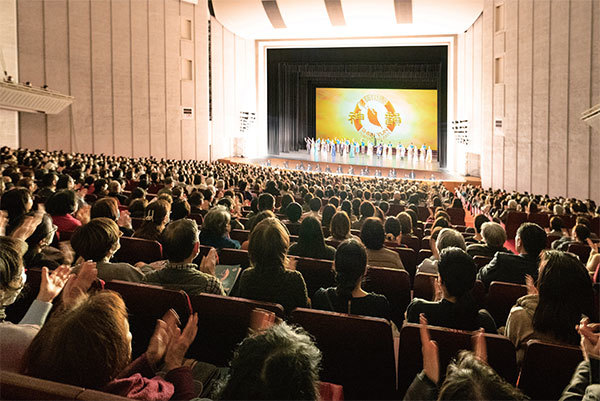 >「看完神韻有被拯救的感覺」 神韻日本巡演落幕