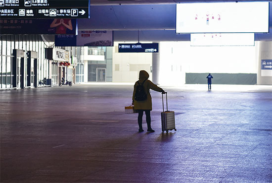 1月23日，已封城的武漢火車站。（AFP）
