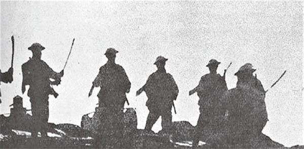 1933長城抗戰中，手持大刀的中華民國士兵。（公有領域）