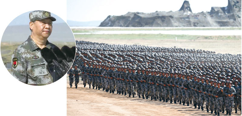 中共軍委主席習近平2017年7月30日身著迷彩服在內蒙古朱日和軍事訓練基地閱兵。（AFP）