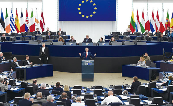 不滿中共反制裁，歐洲議會決定取消議會原定3月23日就簽署《中歐全面投資協定》（CAI）舉行的審議會。圖為歐洲議會過去開會情形。（Frederick Florin / AFP）