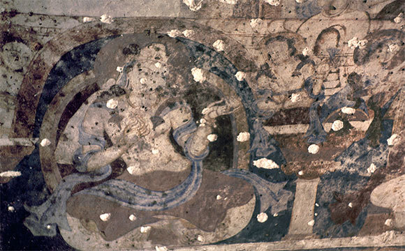 六世紀時僧侶住在鑿於巴米揚的山崖的小山洞內，留下宗教雕像及精美、色彩鮮豔的壁畫。圖為巴米揚的佛教藝術壁畫，1970年檔案照片。（UNESCO / AFP）