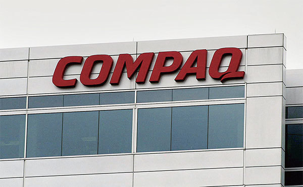 1999年，馬斯克兄弟創辦的第一家公司Zip2被康柏電腦公司（Compaq）以3億700萬美元的價格收購。圖為康柏電腦公司位於德州的總部大樓。（James Nielsen / AFP）
