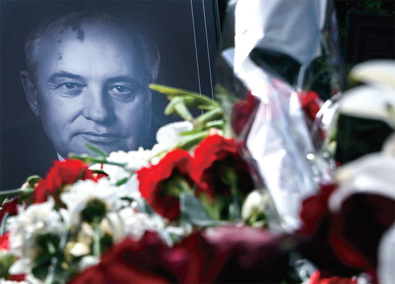 2022年8月30日，一手促成蘇共解體的戈爾巴喬夫在莫斯科因病逝世，終年91歲。（Alexander Nemenov / AFP）