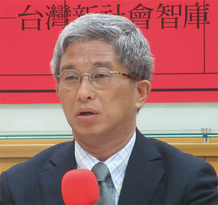 臺灣民主基金會執行長徐斯儉表示，中共透過大數據控制人民，這是電子極權主義的產生。（維基百科）