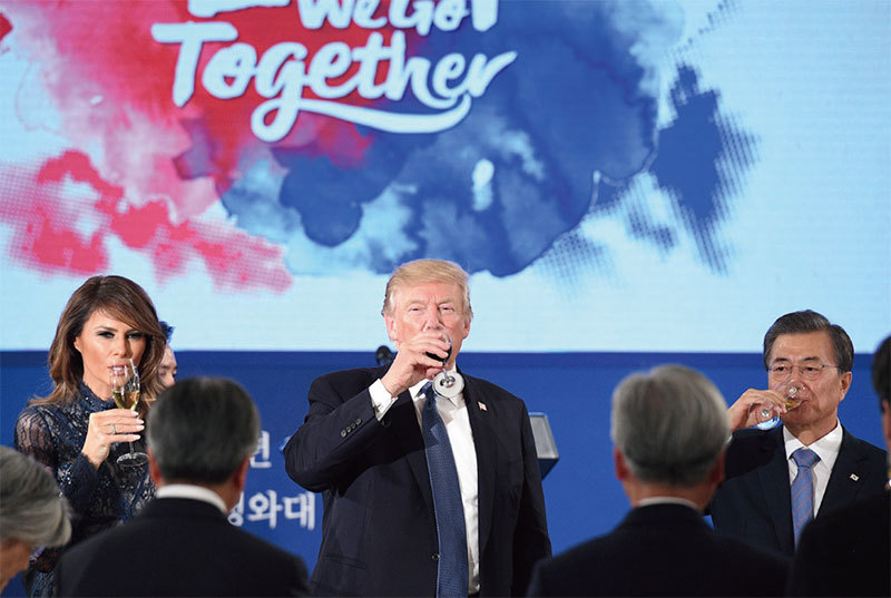美國總統川普證實，韓國計畫從美國購買數十億美元的武器裝備，這將不僅幫助提升兩國軍事同盟的能力，還能削減美國的貿易赤字。（Getty Images）