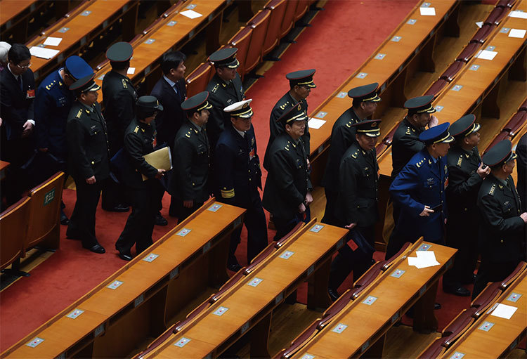 中共軍隊已腐敗透頂，習當局在軍中打「軍老虎」相呼應，通過軍改，從內部清洗江澤民遺毒，對軍中高層人事進行大幅度調整，收回了軍權。（Getty Images）