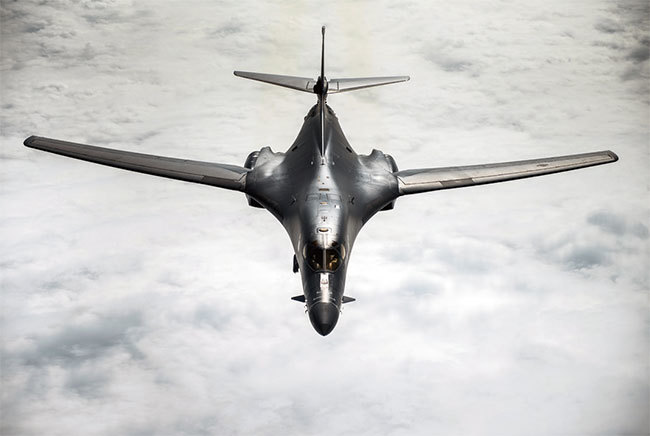 美國空軍在敘利亞空襲中使用B-1B轟炸機。（AFP）