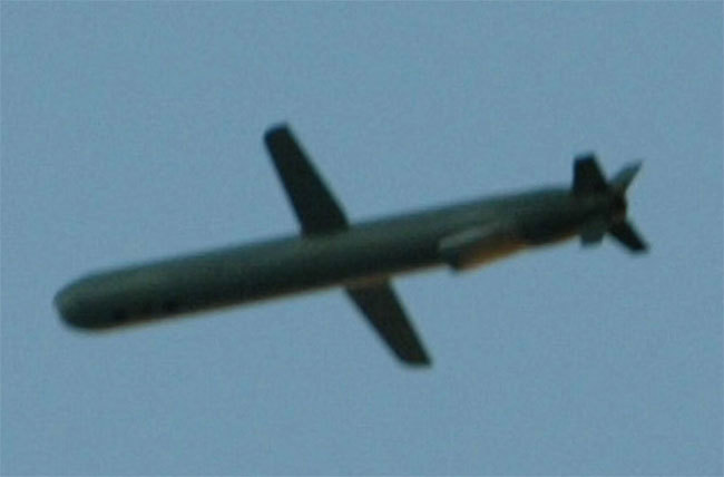 戰斧式巡航導彈一直是軍方的前身武器，可進行超低空飛行，可使用其機載制導系統在防禦系統中導航。（Getty Images）