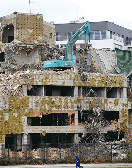 5月8日是中共駐前南斯拉夫大使館被炸19周年，驚人內幕被解密，而江澤民在此事件中所扮演的角色，再度成輿論關注的話題。圖片攝於2010年11月。（AFP）