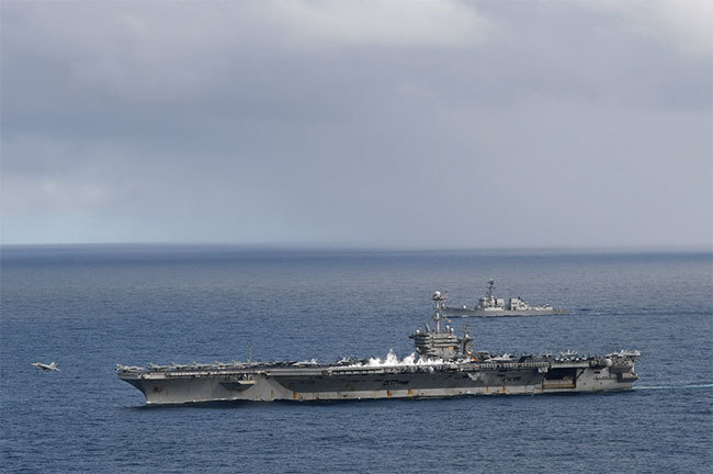 美國對中國軍隊的裝備發展部及其部長李尚福中將施制裁，立即引發中南海的強烈反彈。中共當局隨後拒絕美國黃蜂號軍艦10月訪問香港。（Getty Images）