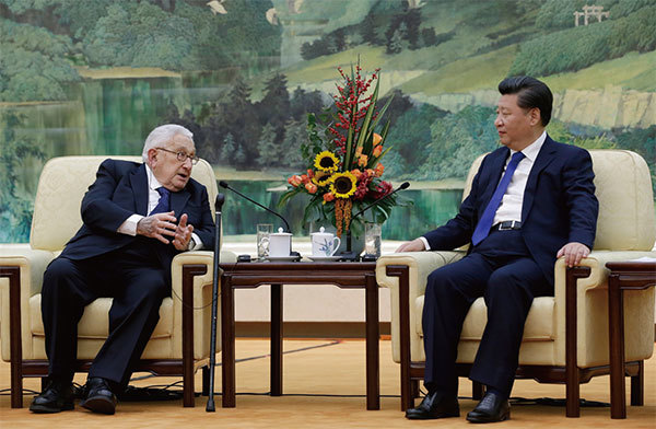 在中美貿易戰的關鍵時刻，95歲的前國務卿基辛格對外表示：「希望中美友好」，11月8日在北京會見習近平。基辛格建議北京「超越自己的舊制度」。（Getty Images）