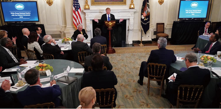 2019年2月25日，美國總統特朗普在白宮與全美州長共進早餐時表示，中方談判團隊可能會再來華府（談判），預期會有個「簽署協議、更棒的特習會」。（AFP）