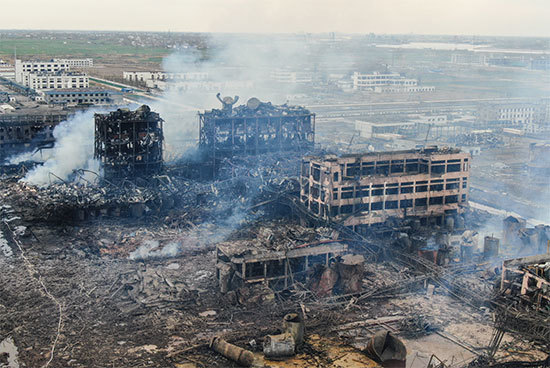 3月21日下午，江蘇響水化工廠爆炸，傷亡逾600人，附近多座建築被夷為平地。其諸多疑點隱藏政治因素，再度浮現江澤民集團的另類政變手法。（AFP）